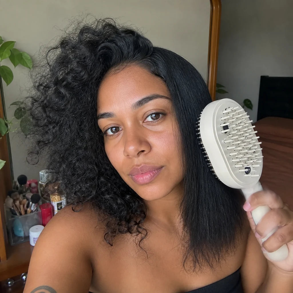 Customer hair touch-up with Mistglide Brush