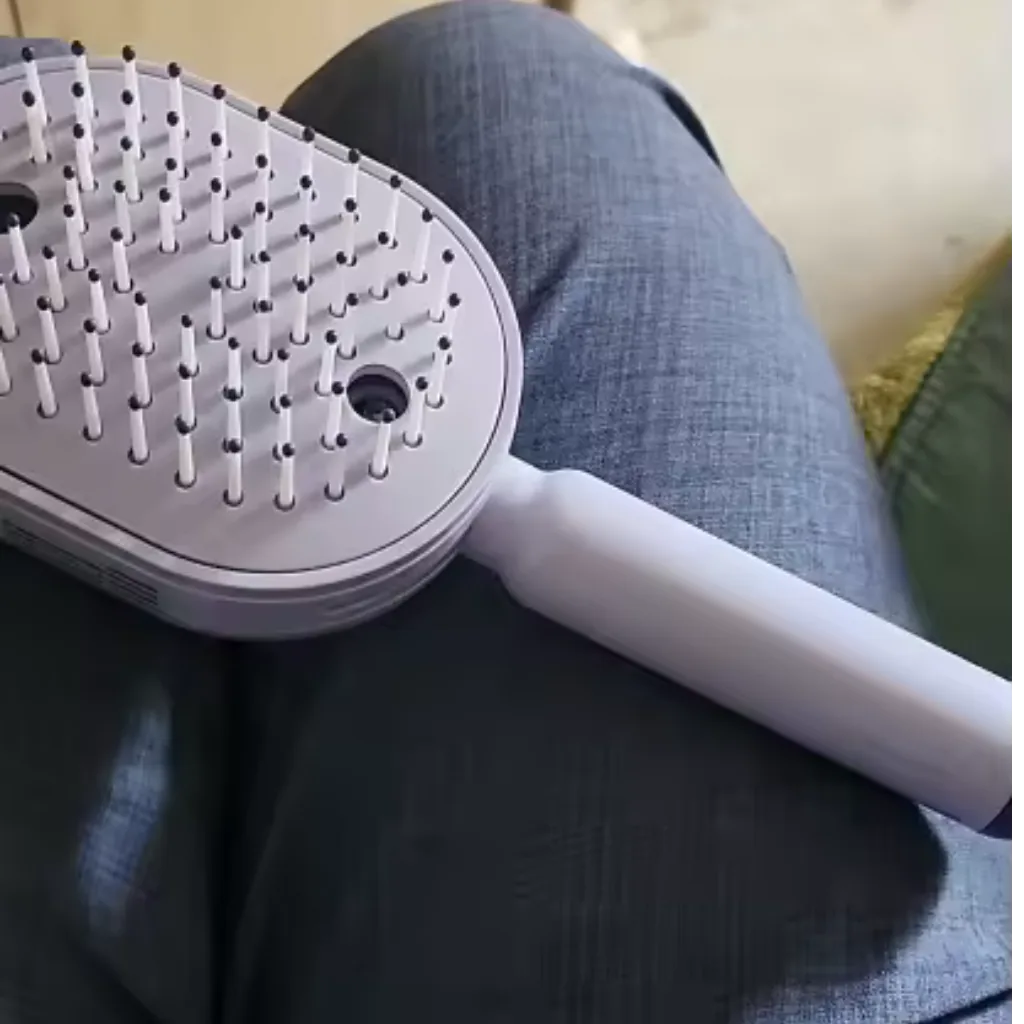 Customer carrying Mistglide Brush for daily touch-ups